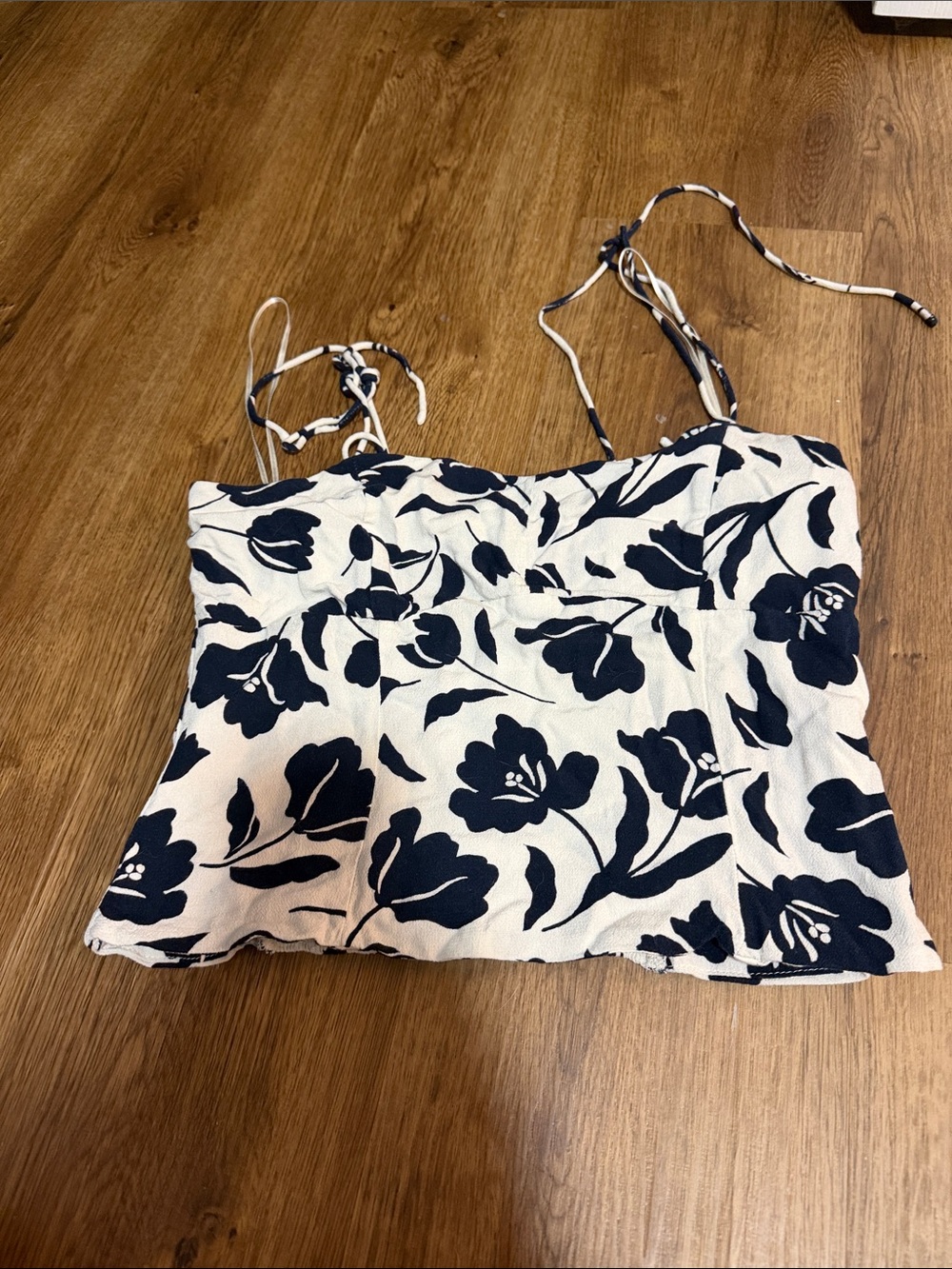 Old Navy White and Navy Floral Crop Cami